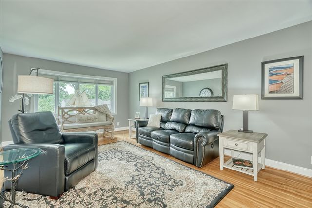 175 Longview Drive, Webster, NY 14580
