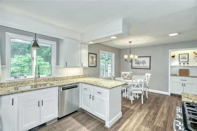 175 Longview Drive, Webster, NY 14580