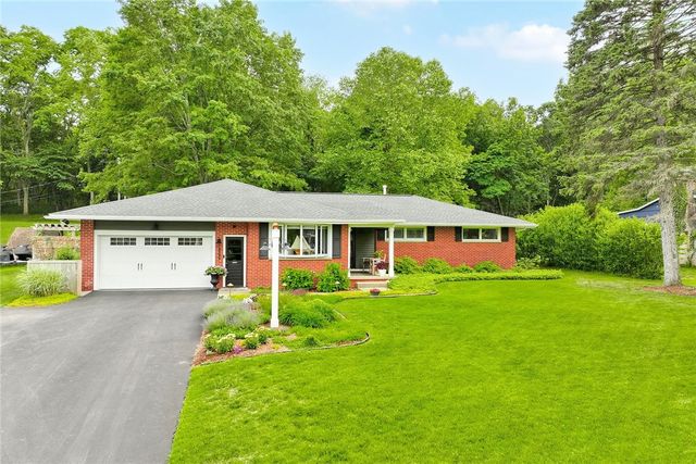 175 Longview Drive, Webster, NY 14580
