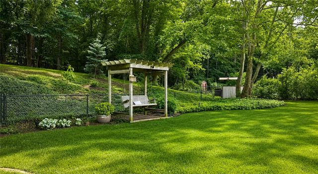 175 Longview Drive, Webster, NY 14580