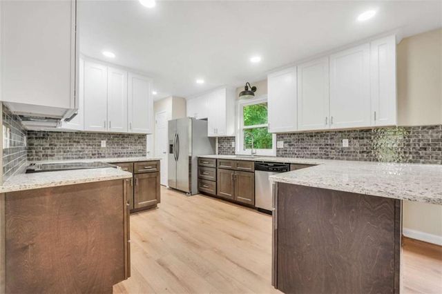 1558 Tanglewood Way, Conyers, GA 30012