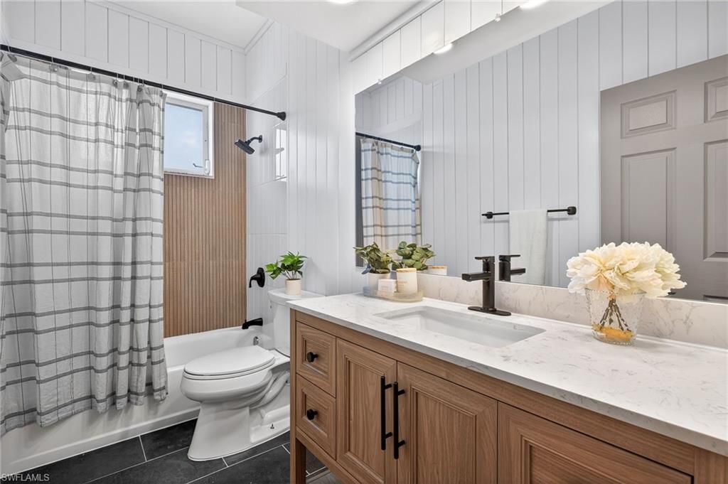 Image 22 of property listing at 5106 Sands BLVD, Cape Coral, FL 33914