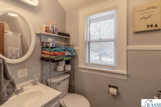 800 Belgrade Avenue, North Mankato, MN 56003