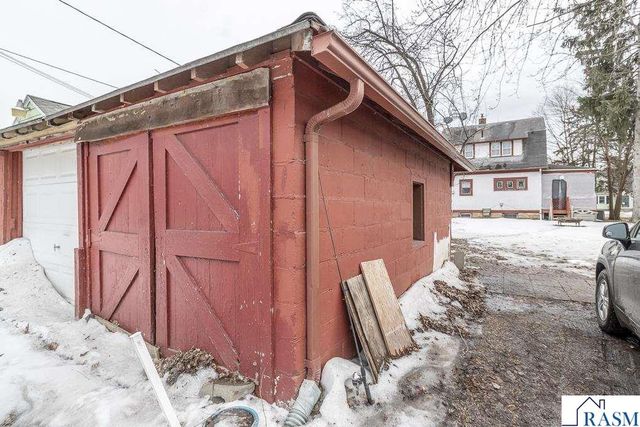 800 Belgrade Avenue, North Mankato, MN 56003