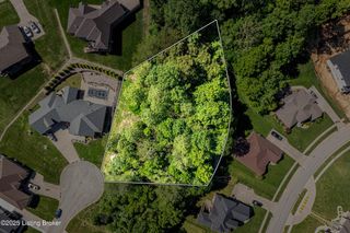 4101 Smarty Jones Dr, Louisville, KY 40214