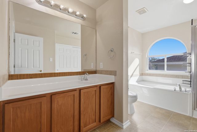 10815 Bearwolf Bay, San Antonio, TX 78245