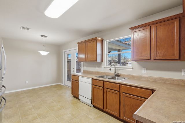 10815 Bearwolf Bay, San Antonio, TX 78245