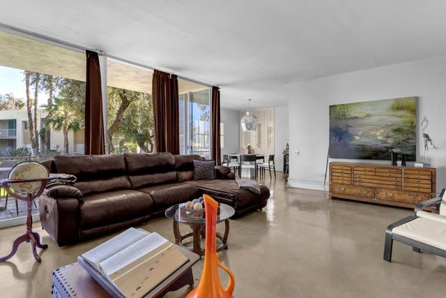 465 Desert Lakes Drive, Palm Springs, CA 92264