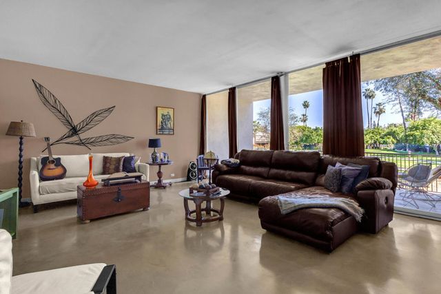 465 Desert Lakes Drive, Palm Springs, CA 92264