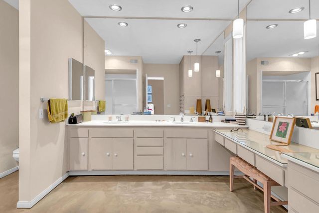 465 Desert Lakes Drive, Palm Springs, CA 92264