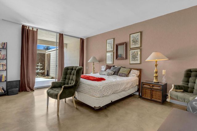 465 Desert Lakes Drive, Palm Springs, CA 92264