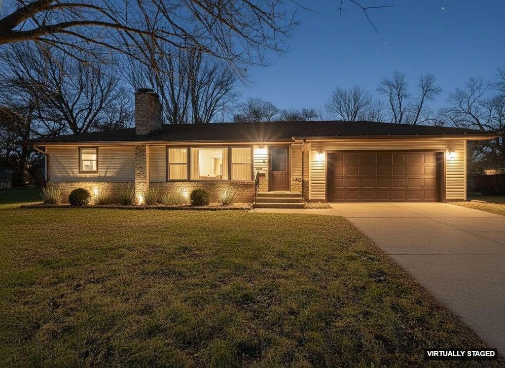 810 57th Avenue N, Brooklyn Center, MN 55430