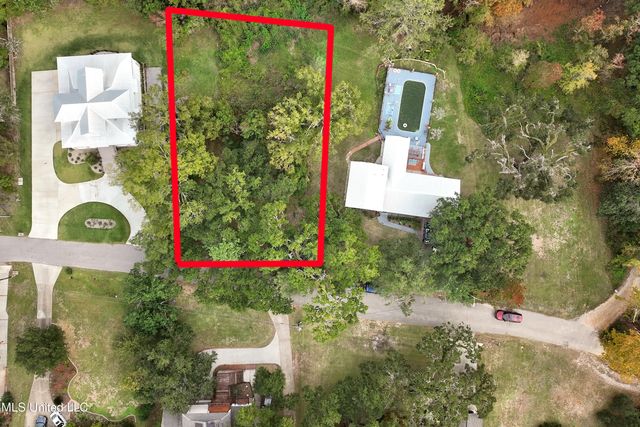 408 Ruskin Avenue, Ocean Springs, MS 39564