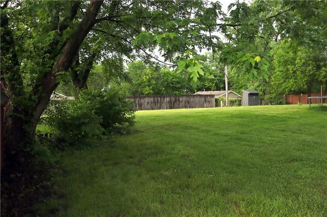 16103 Eastern Avenue, Belton, MO 64012