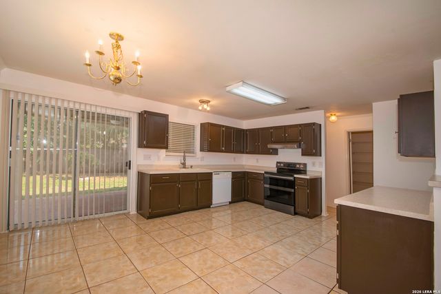 7127 STILL HOLLOW DR, San Antonio, TX 78244