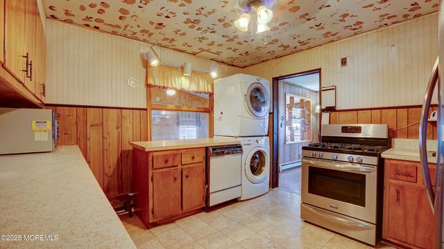 116 Hudson Avenue, Hazlet, NJ 07734