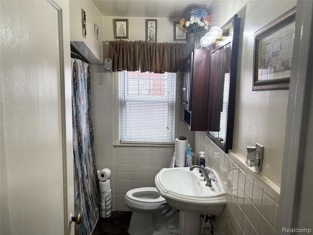 16525 Prevost Street, Detroit, MI 48235