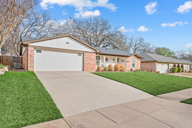 3124 Spring Lake Drive, Bedford, TX 76021