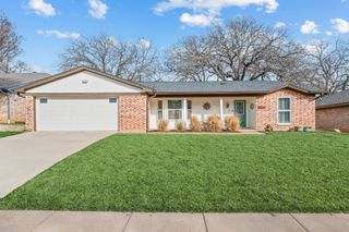 3124 Spring Lake Drive, Bedford, TX 76021