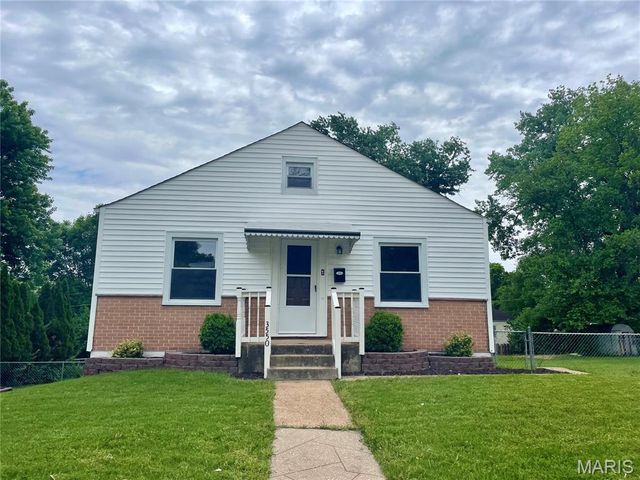 3550 Saint Christopher Lane, St Ann, MO 63074