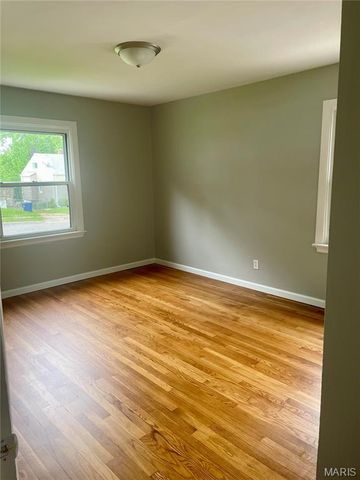 3550 Saint Christopher Lane, St Ann, MO 63074
