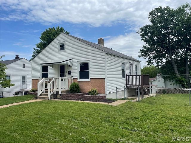 3550 Saint Christopher Lane, St Ann, MO 63074