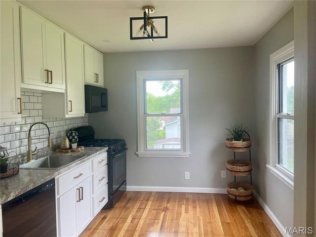 3550 Saint Christopher Lane, St Ann, MO 63074