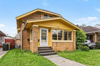 1922 Beverly Place, South Bend, IN 46616