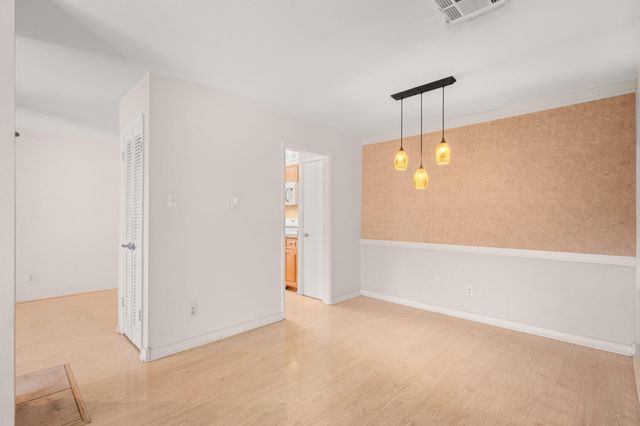 1601 Pennsylvania Street NE L3, Albuquerque, NM 87110