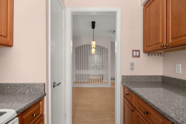 1601 Pennsylvania Street NE L3, Albuquerque, NM 87110