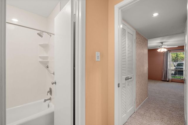 1601 Pennsylvania Street NE L3, Albuquerque, NM 87110