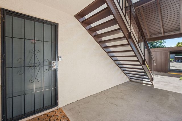 1601 Pennsylvania Street NE L3, Albuquerque, NM 87110