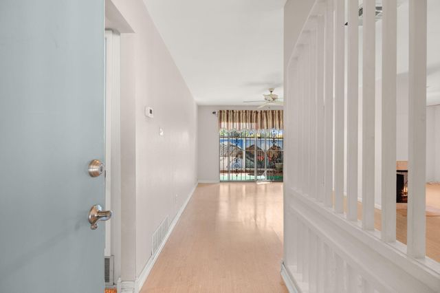 1601 Pennsylvania Street NE L3, Albuquerque, NM 87110