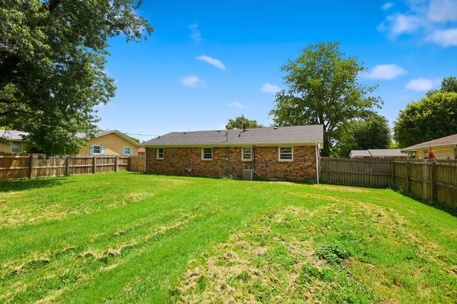 211 Laurel Drive, Berea, KY 40403