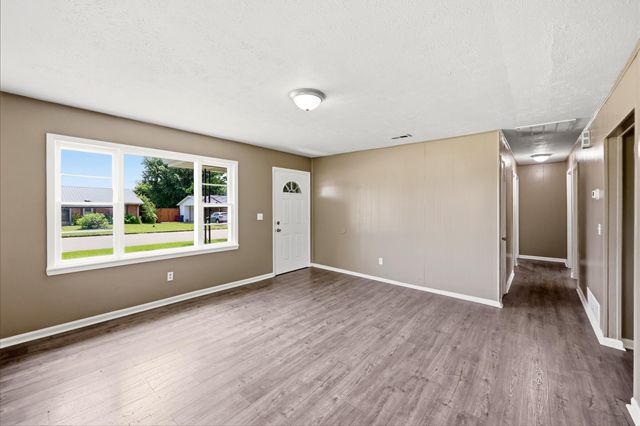 211 Laurel Drive, Berea, KY 40403