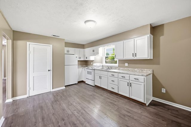 211 Laurel Drive, Berea, KY 40403