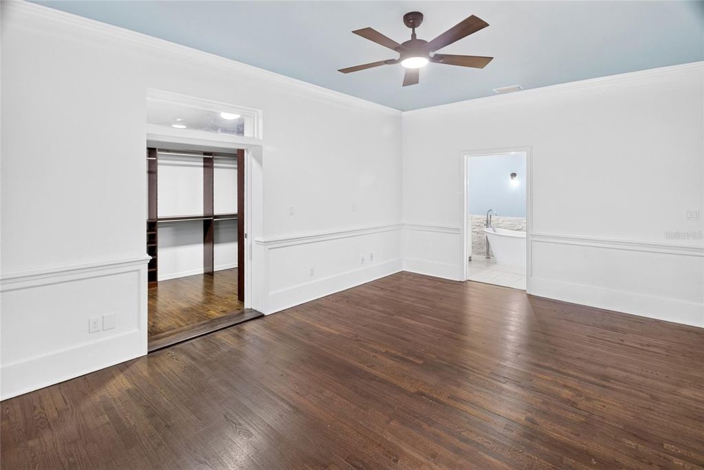 Image 38 of property listing at 6420 SW 35TH WAY, Gainesville, FL 32608