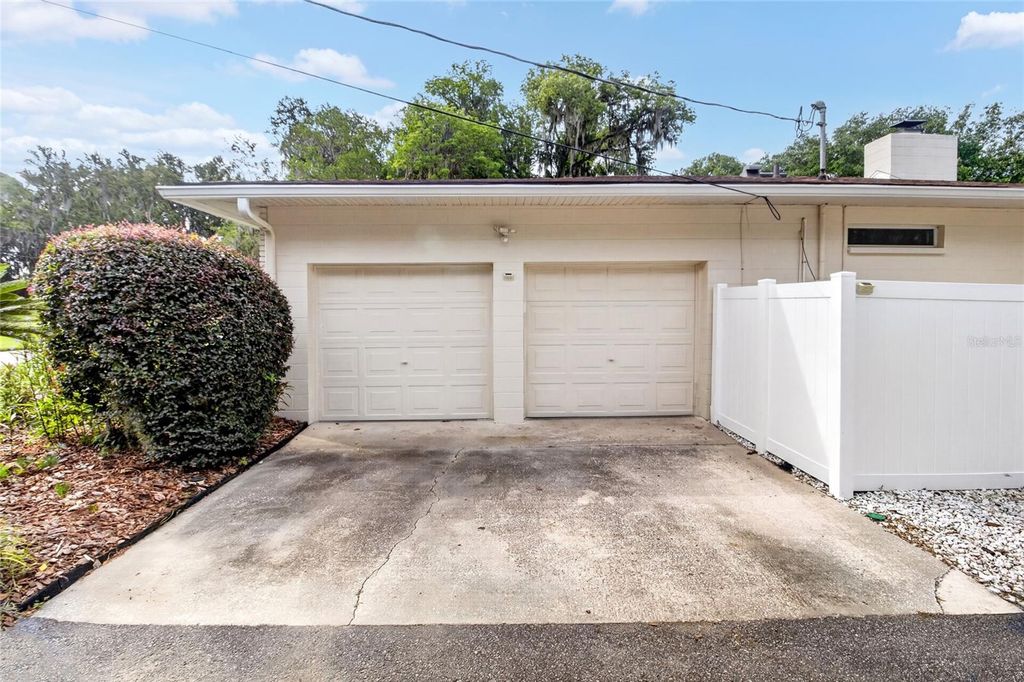 Image 59 of property listing at 6420 SW 35TH WAY, Gainesville, FL 32608