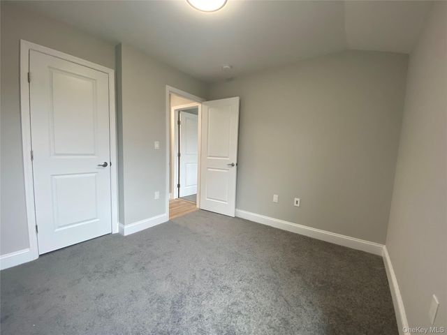 10 The Place, Glen Cove, NY 11542