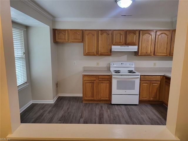 408 Rivers Ridge CIR, Newport News, VA 23608