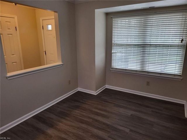 408 Rivers Ridge CIR, Newport News, VA 23608