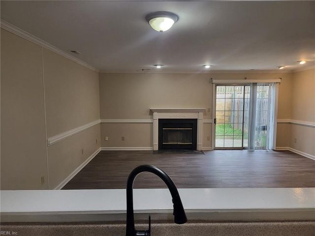 408 Rivers Ridge CIR, Newport News, VA 23608