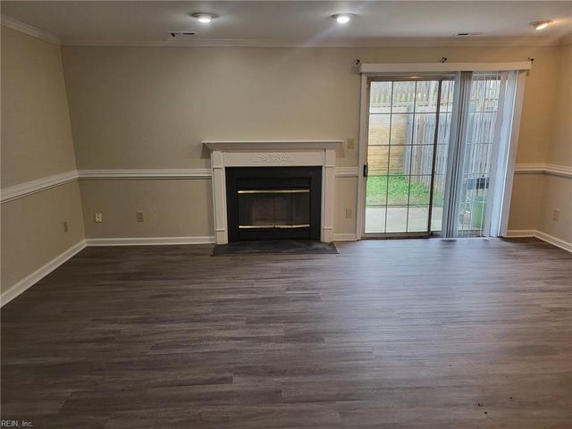 408 Rivers Ridge CIR, Newport News, VA 23608