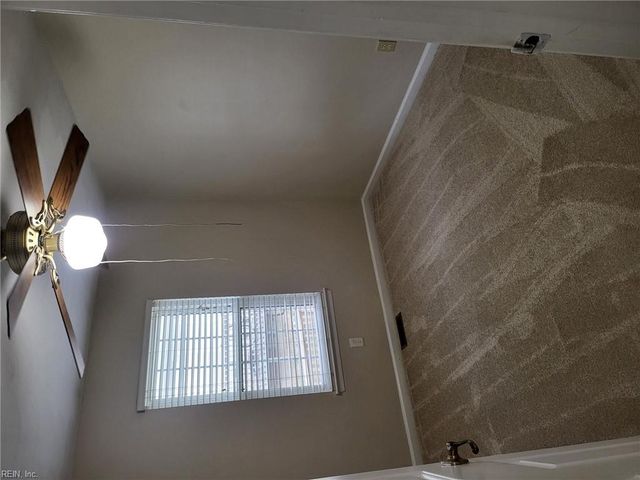 408 Rivers Ridge CIR, Newport News, VA 23608