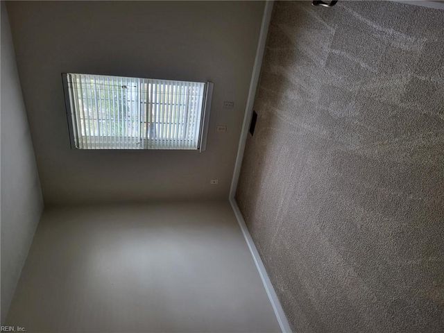 408 Rivers Ridge CIR, Newport News, VA 23608