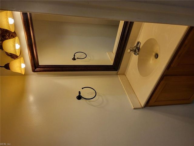 408 Rivers Ridge CIR, Newport News, VA 23608