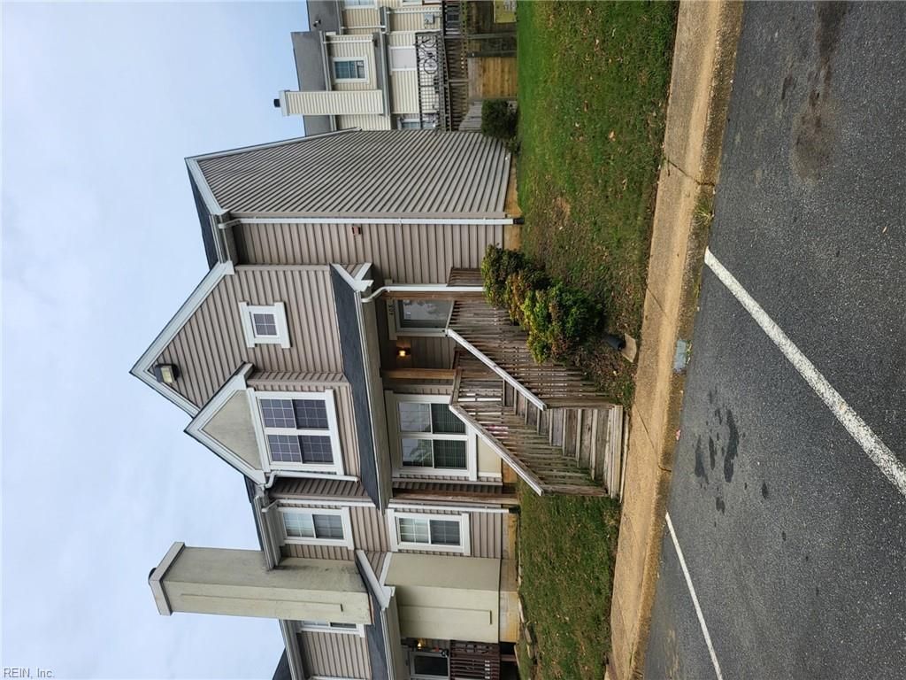 408 Rivers Ridge CIR, Newport News, VA 23608