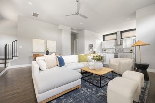 4226 Roseland Avenue 201, Dallas, TX 75204