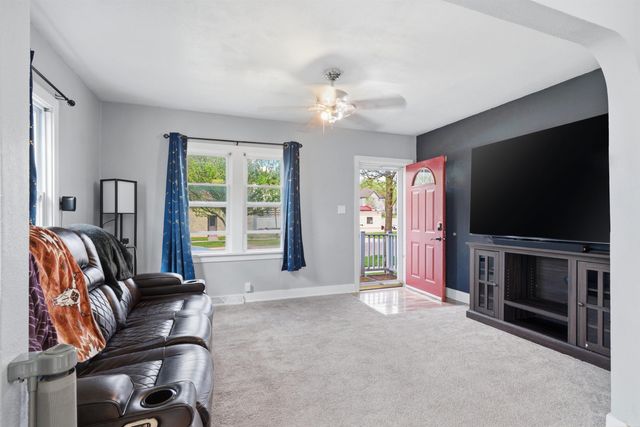 500 johnson Street, Waterloo, IA 50702