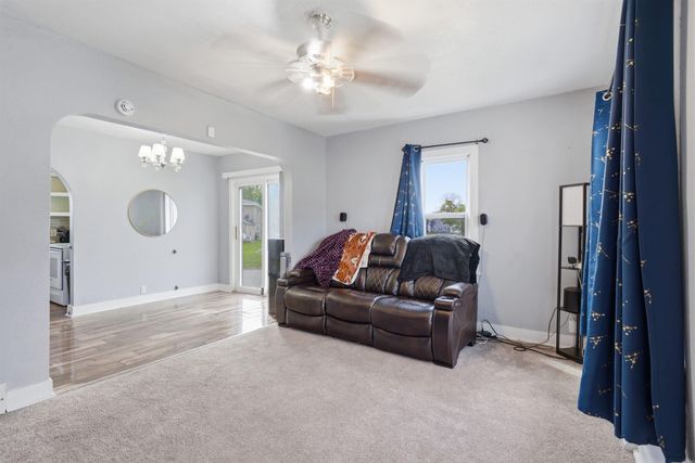 500 johnson Street, Waterloo, IA 50702